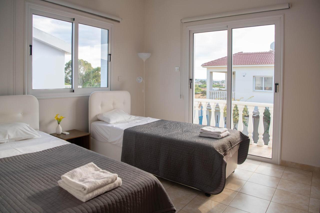 Ruby Nissi Villa Aya Napa